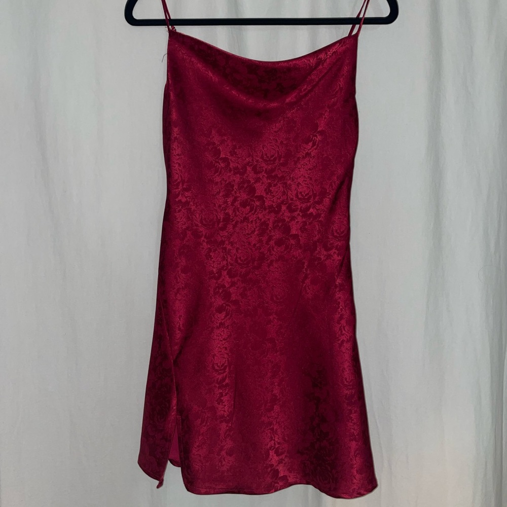 Silk red dress 🌹